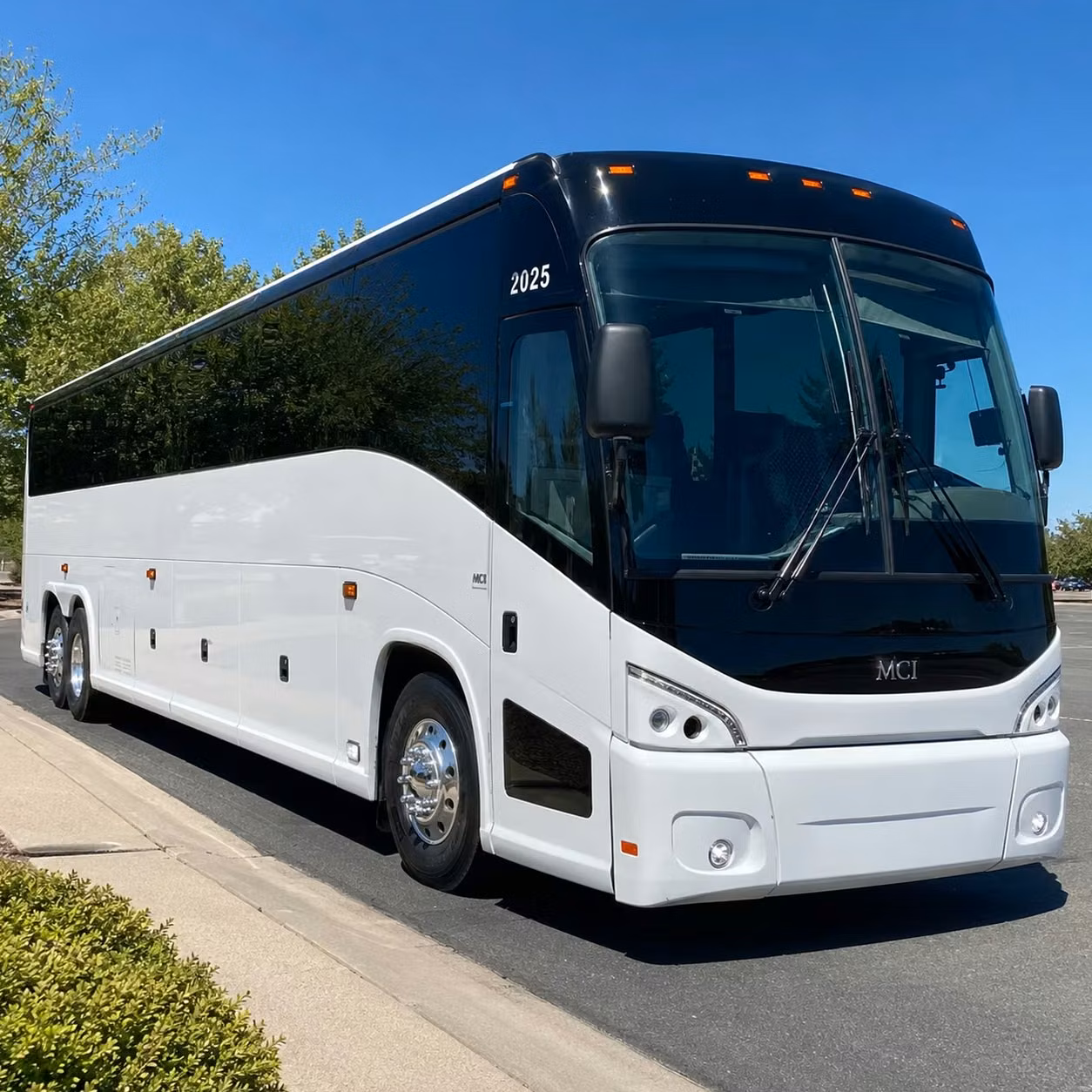 charter buses for large greeley wedding parties and venue transfers